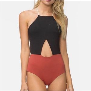 TAVIK Lela Reversible One Piece Swimwear M - anthropologie